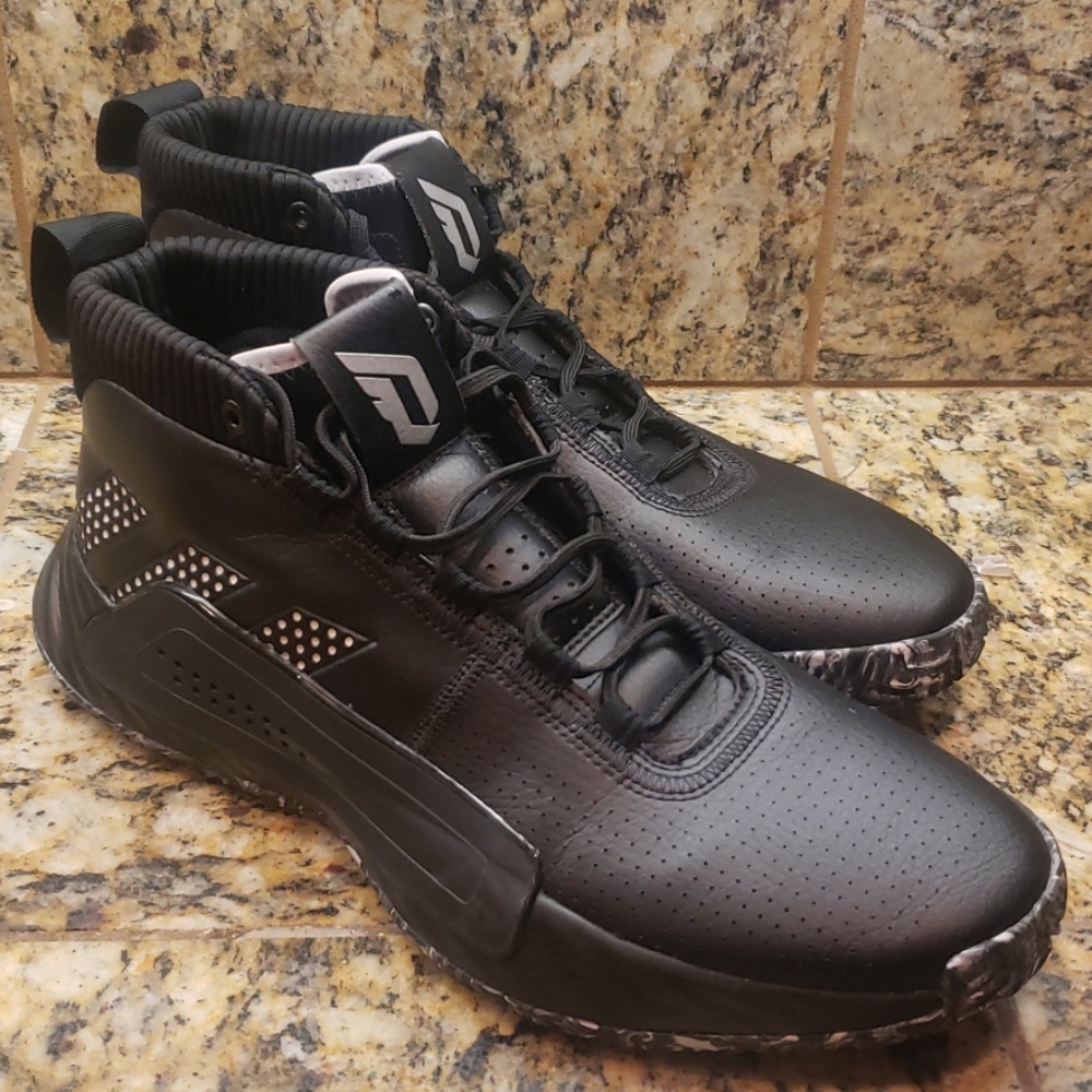 Adidas Dame 5